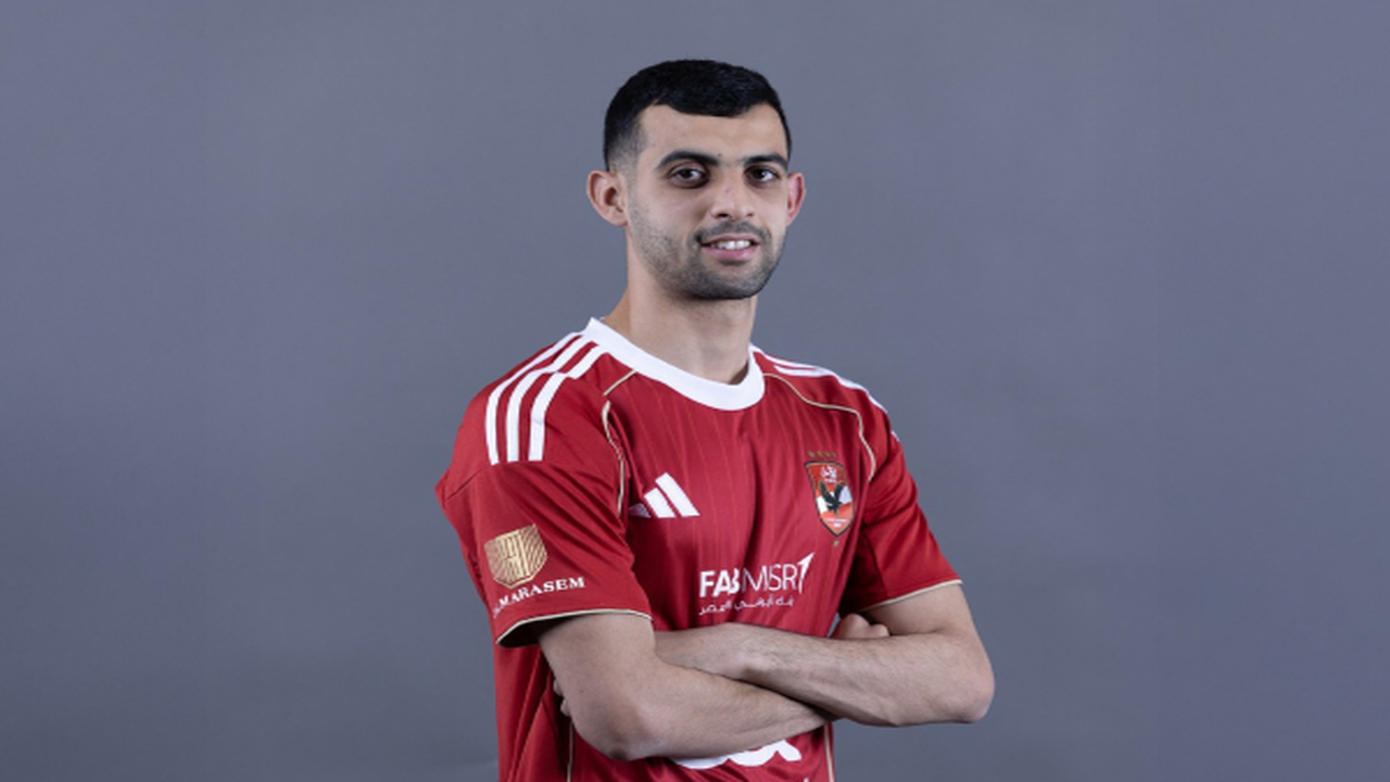 صفقة الشتاء.. الأهلي يضم يوسف بلعمري ويقيده في القائمتين المحلية والأفريقية